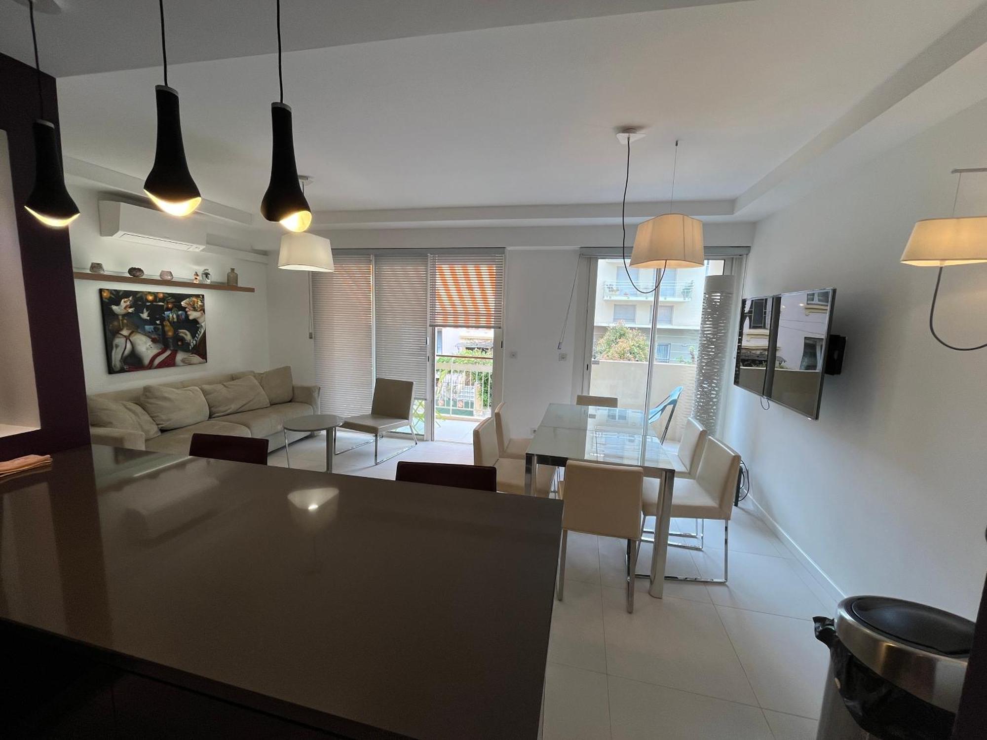 Appartement Calme Familial 3 Ch Avec Terrasses ฌวง-เลส์-แป็งส์ ภายนอก รูปภาพ